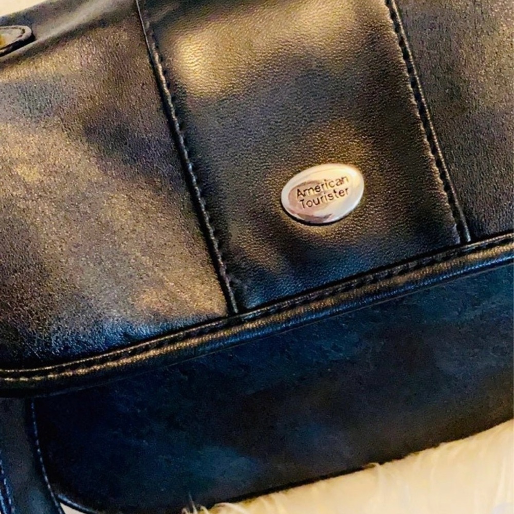 Spring Sale Crossbody - Picture 3 of 7